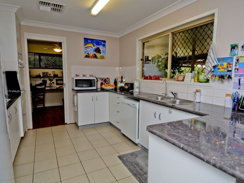 3 Crozier Crescent, Emerald QLD 4720