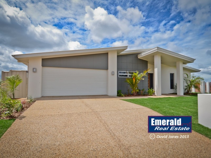 22 Maranda St, Emerald QLD 4720