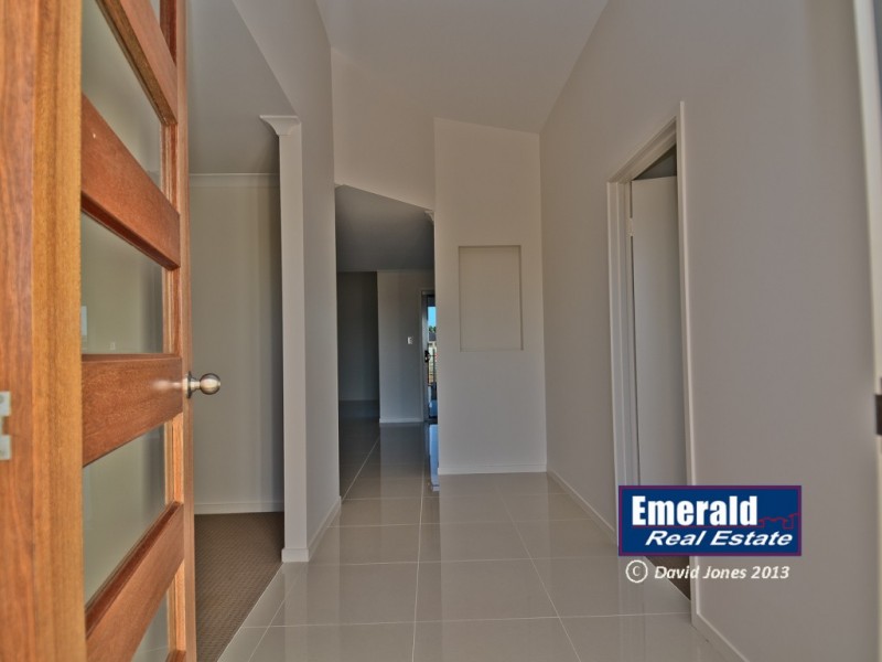 22 Maranda St, Emerald QLD 4720