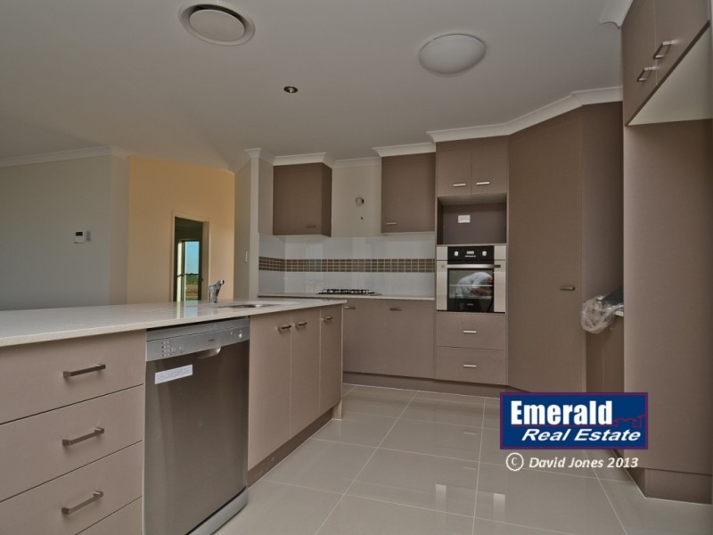 22 Maranda St, Emerald QLD 4720