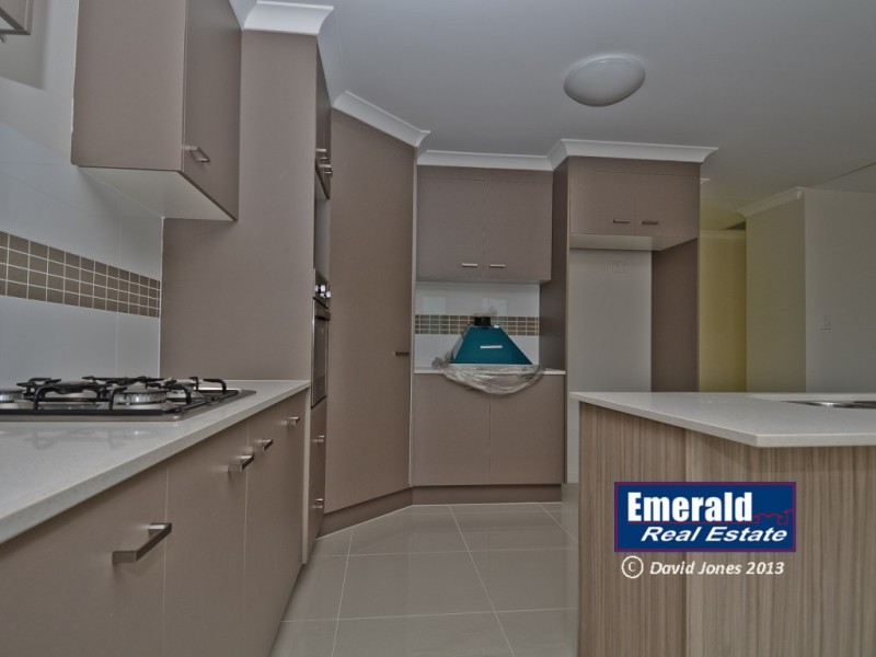 22 Maranda St, Emerald QLD 4720