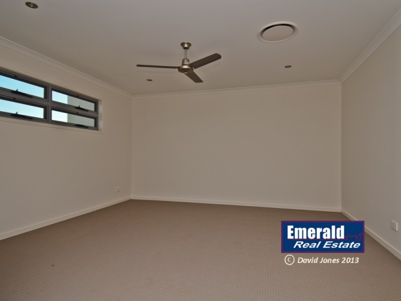 22 Maranda St, Emerald QLD 4720