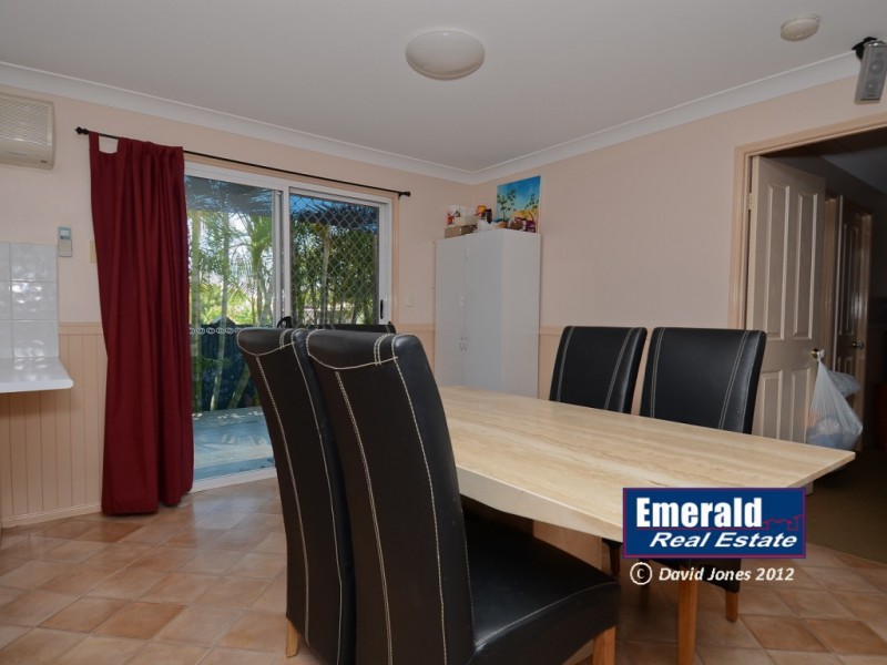 104 Ruby, Emerald QLD 4720