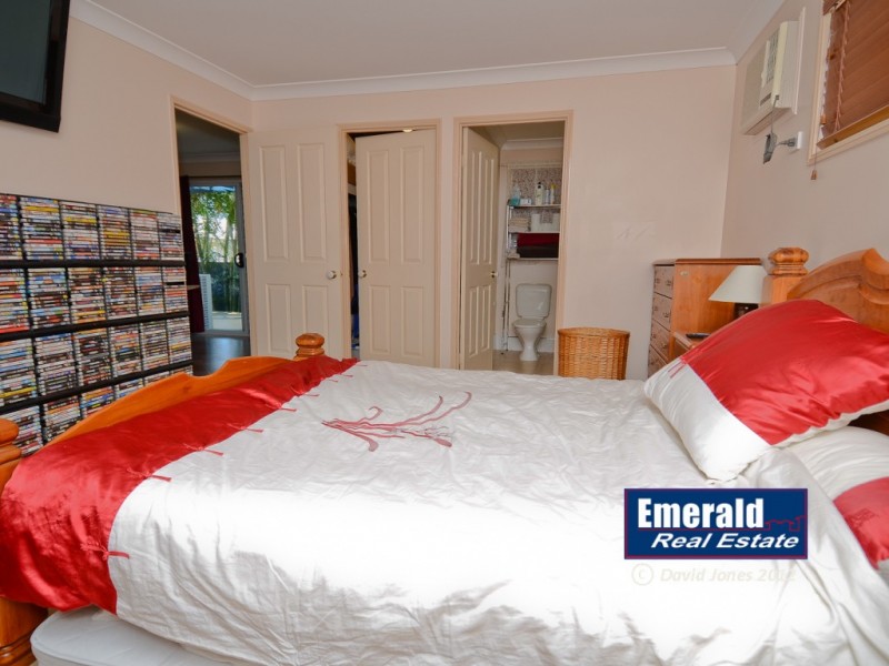 104 Ruby, Emerald QLD 4720