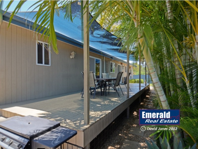 104 Ruby, Emerald QLD 4720