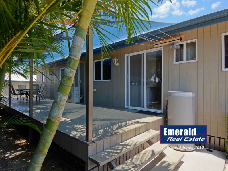 104 Ruby, Emerald QLD 4720