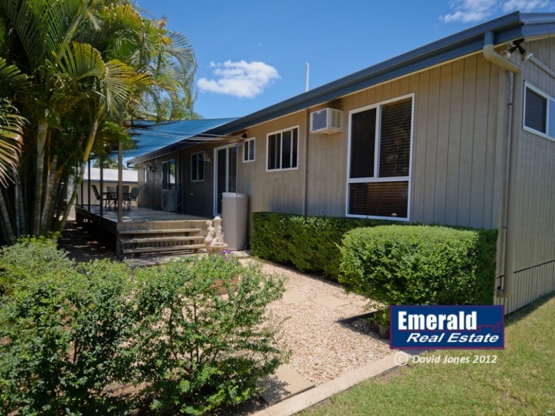 104 Ruby, Emerald QLD 4720