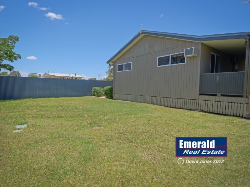 104 Ruby, Emerald QLD 4720
