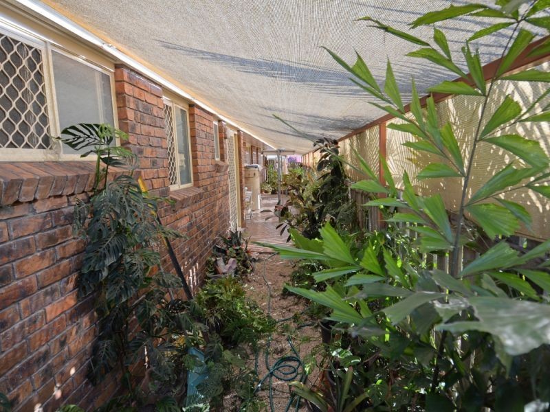 11 Cowan Crescent, Emerald QLD 4720