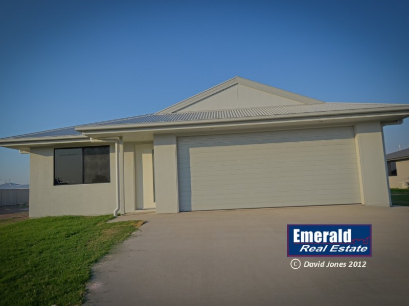 14 Kassidy St, Emerald QLD 4720