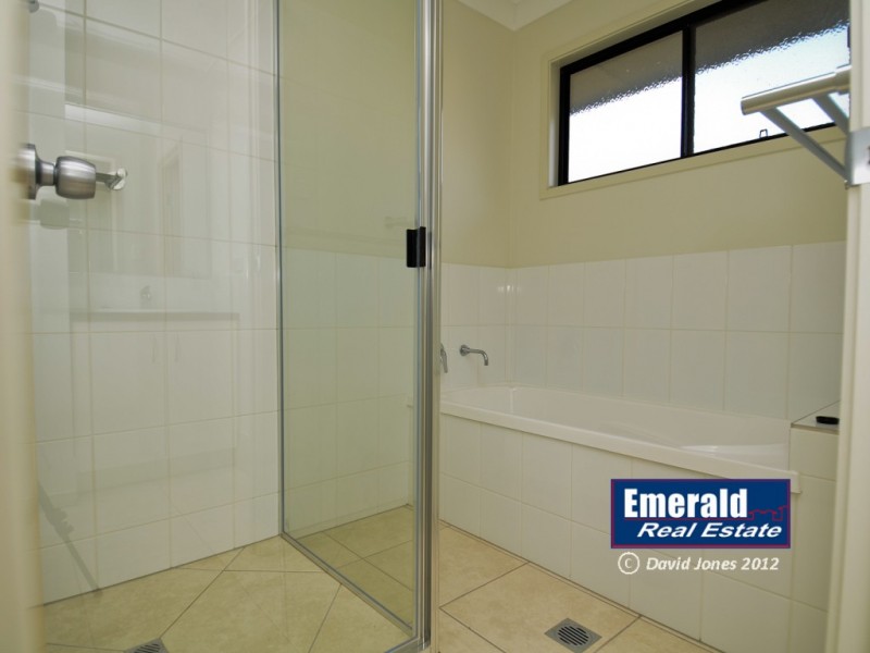 14 Kassidy St, Emerald QLD 4720