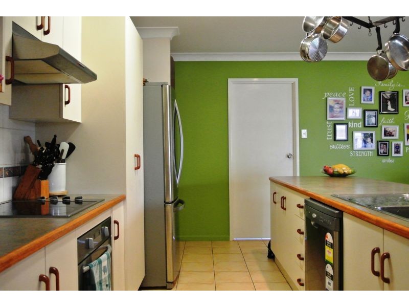 1 Peggy Court, Emerald QLD 4720