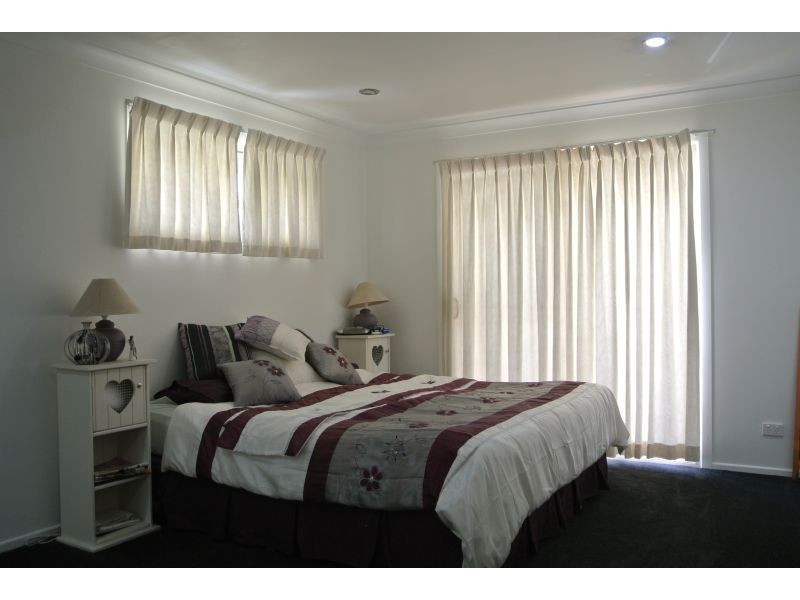 1 Peggy Court, Emerald QLD 4720