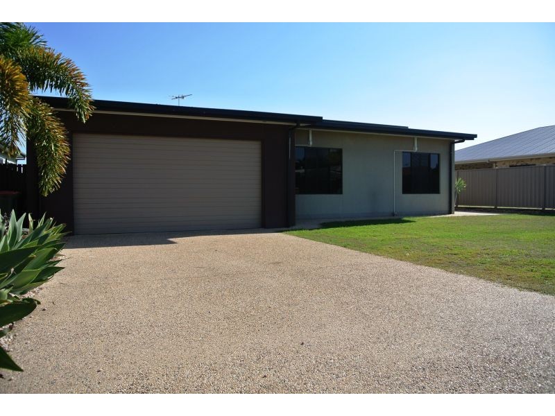 8 Baldwin Street, Emerald QLD 4720