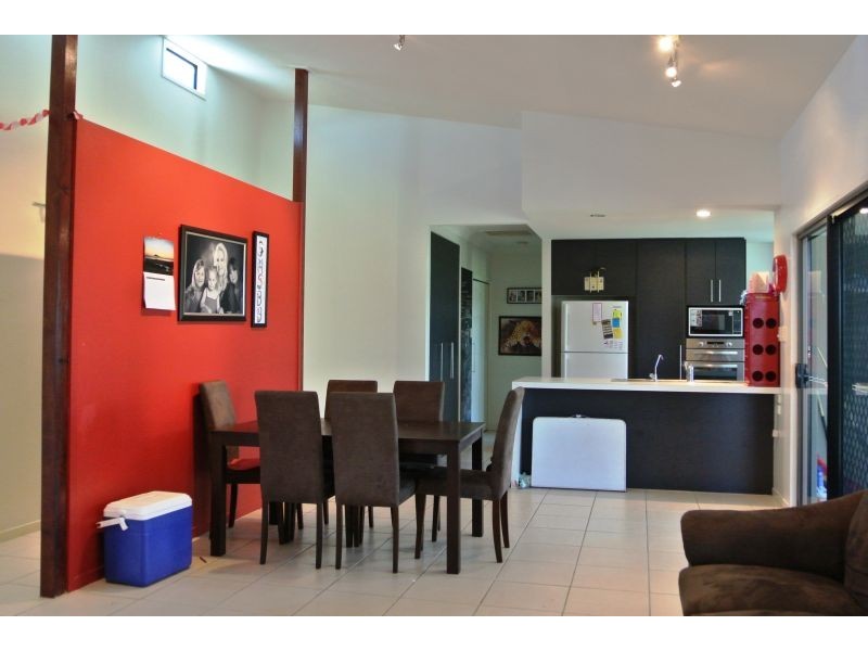 8 Baldwin Street, Emerald QLD 4720