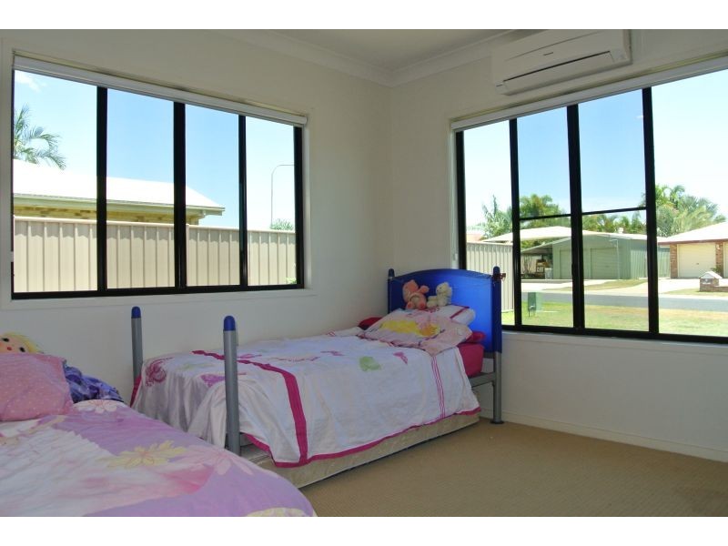 8 Baldwin Street, Emerald QLD 4720