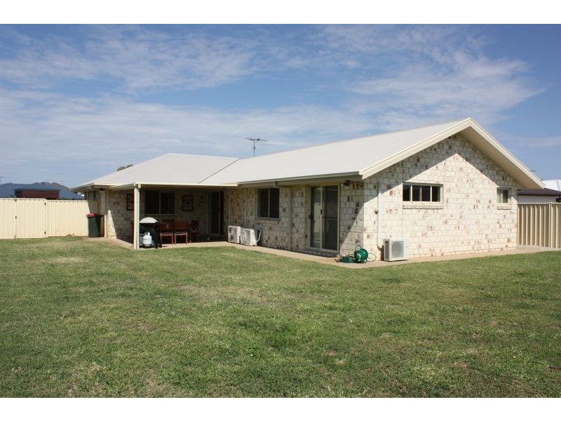 34 Blue Gums Drive, Emerald QLD 4720