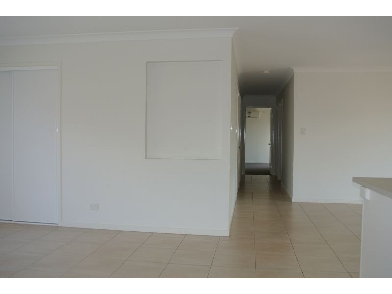 5 Hillcrest Street, Emerald QLD 4720