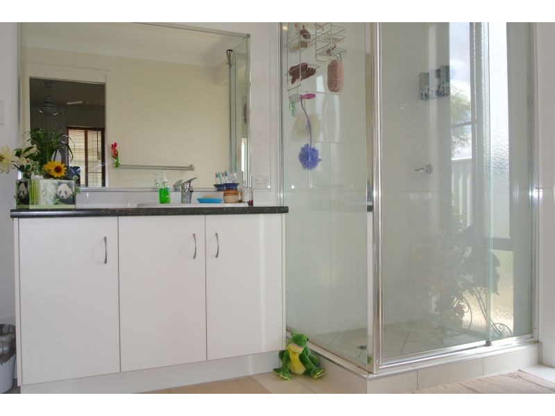 26 Desgrand Street, Emerald QLD 4720
