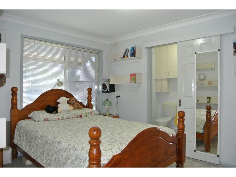 11B Crendon Street, Emerald QLD 4720