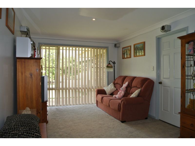 11B Crendon Street, Emerald QLD 4720