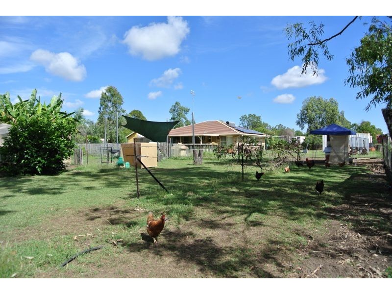 11B Crendon Street, Emerald QLD 4720