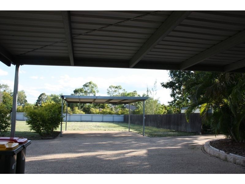 6 Oxley Court, Emerald QLD 4720