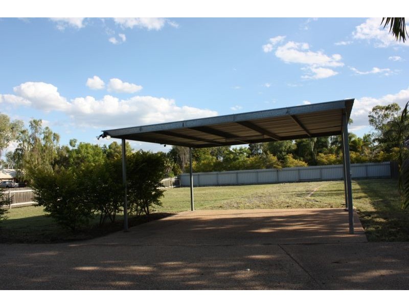6 Oxley Court, Emerald QLD 4720