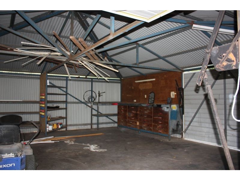 6 Oxley Court, Emerald QLD 4720
