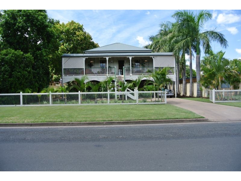 51 Esmond Street, Emerald QLD 4720