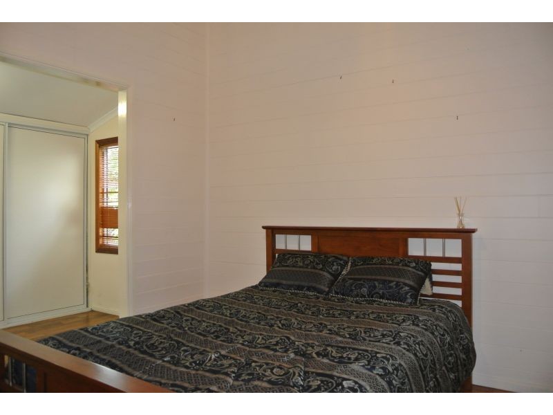 51 Esmond Street, Emerald QLD 4720