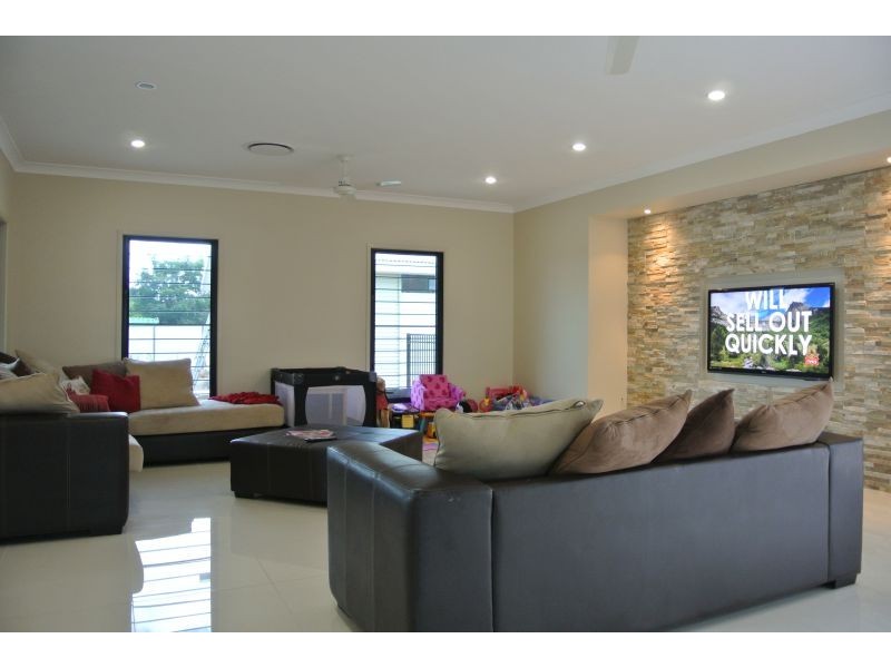 17 Ironbark Drive, Emerald QLD 4720