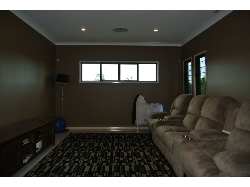 17 Ironbark Drive, Emerald QLD 4720