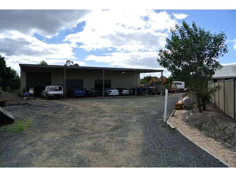 17 Ironbark Drive, Emerald QLD 4720