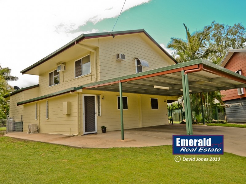 3 Thomas Place, Emerald QLD 4720