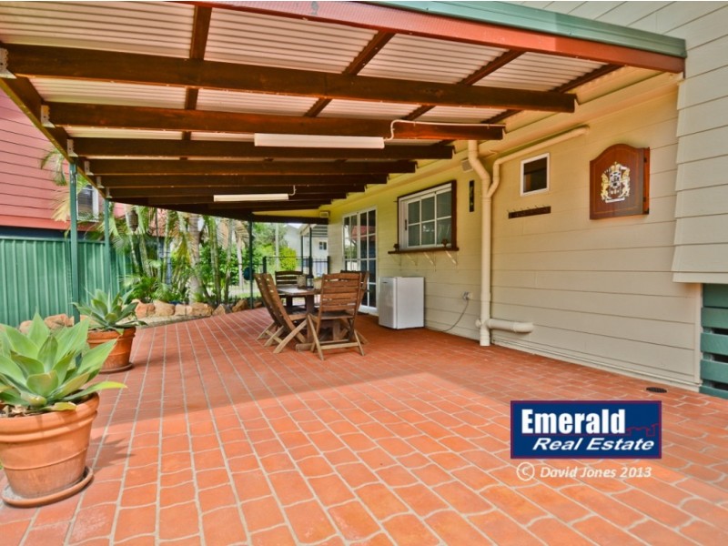 3 Thomas Place, Emerald QLD 4720