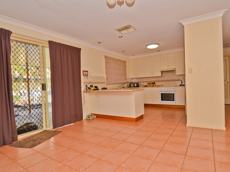 9 Dodd Drive, Emerald QLD 4720