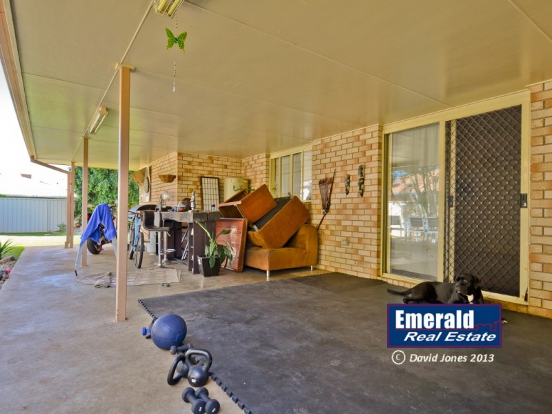 9 Dodd Drive, Emerald QLD 4720
