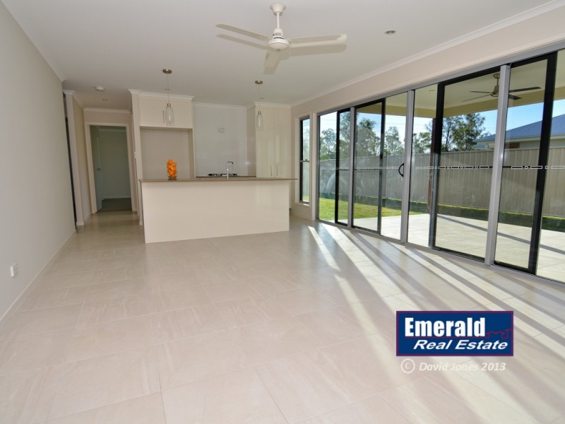 54 Kassidy Drive, Emerald QLD 4720