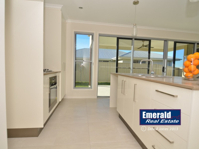 54 Kassidy Drive, Emerald QLD 4720