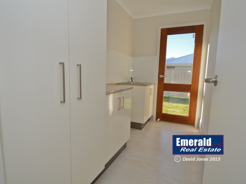 54 Kassidy Drive, Emerald QLD 4720