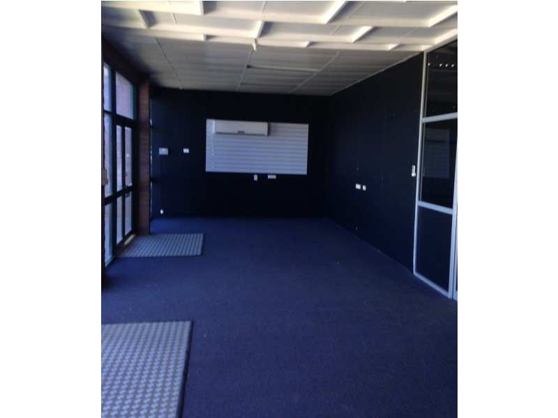 6 McKenzie Street, Emerald QLD 4720