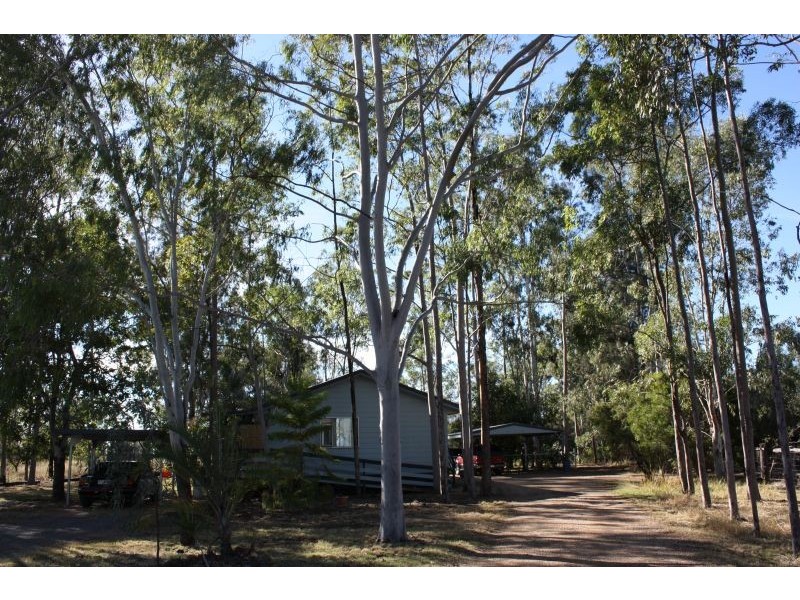 32 Silica Road, Emerald QLD 4720