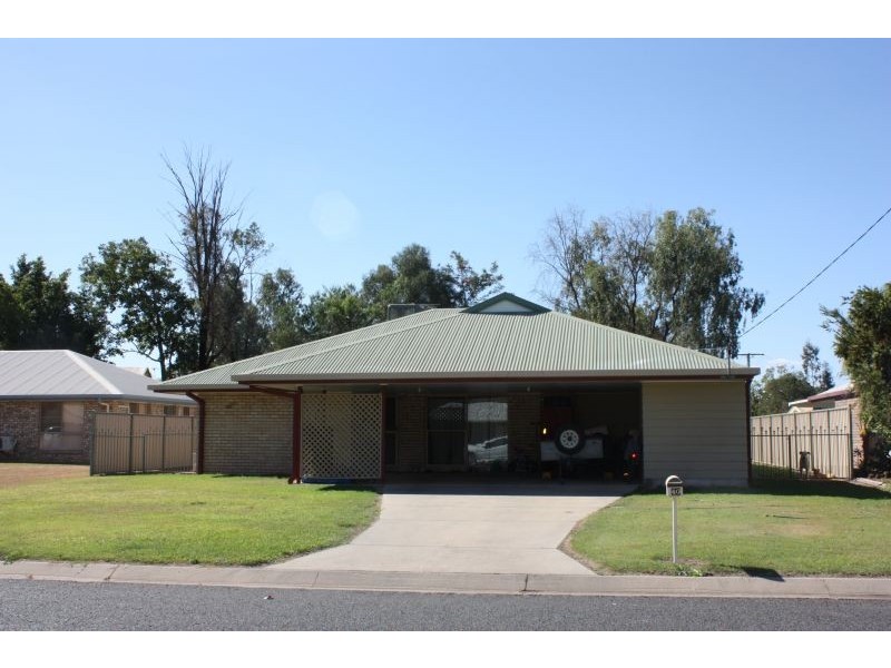 40 Bridgeman Drive, Emerald QLD 4720