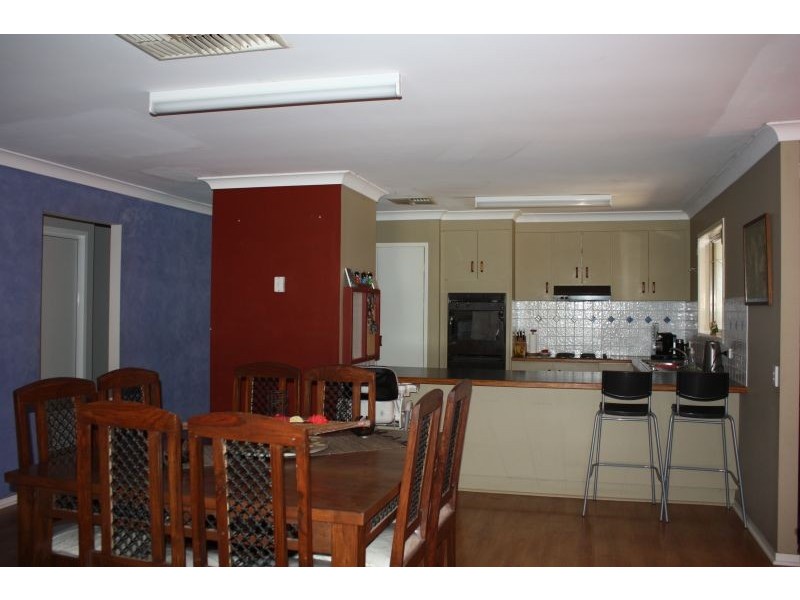 40 Bridgeman Drive, Emerald QLD 4720