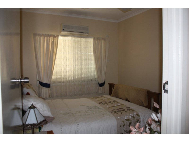 4 Bridgeman Street, Emerald QLD 4720