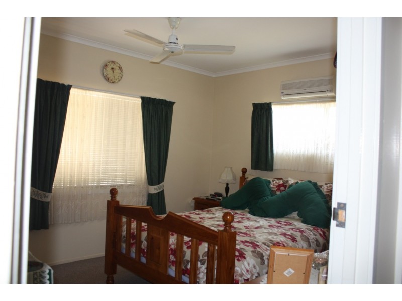 4 Bridgeman Street, Emerald QLD 4720