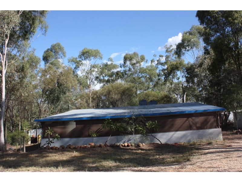 11 Golden Willows Drive, Willows QLD 4702