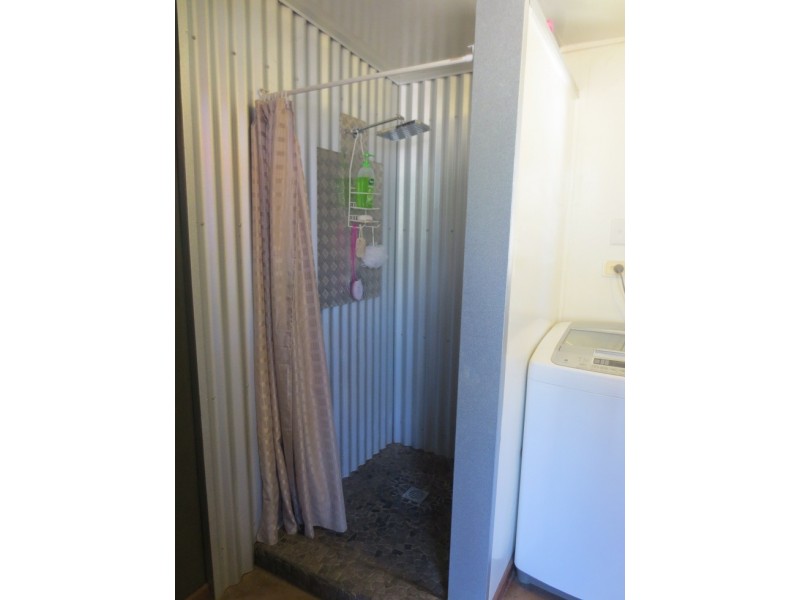 34 Bedford Hill, Rubyvale QLD 4702