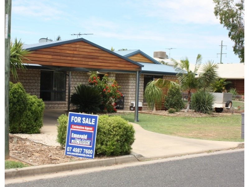 22 Crinum Crescent, Emerald QLD 4720